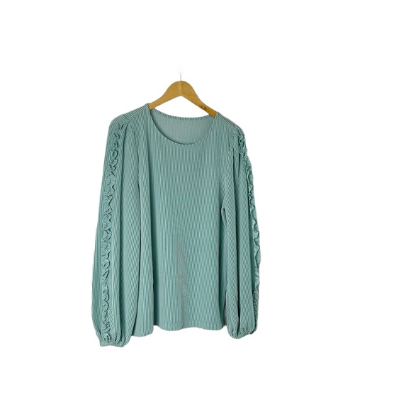 Tops - Boutique Pullover Balloon Sleeve Top‎ Size Small Mint Green